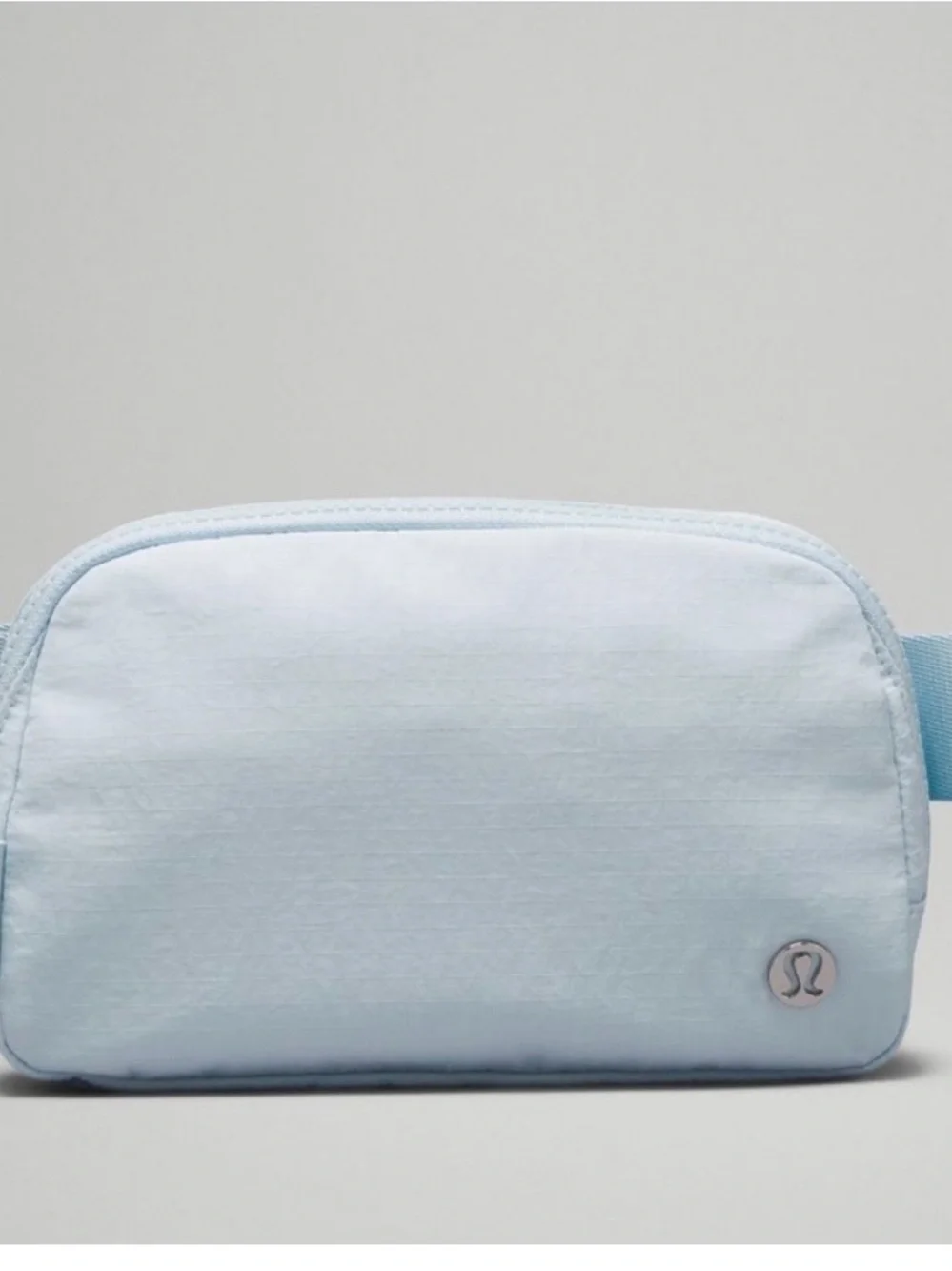 LULULEMON Belt Bag in Powder Blue
